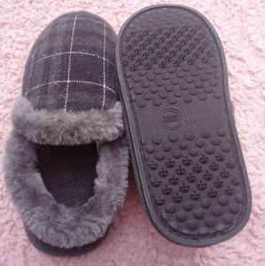 Childrens Plaid Slippers